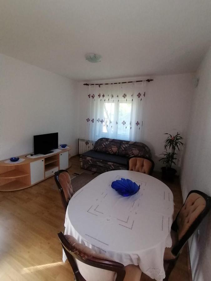 Apartman Juka Krasno Polje Exterior foto