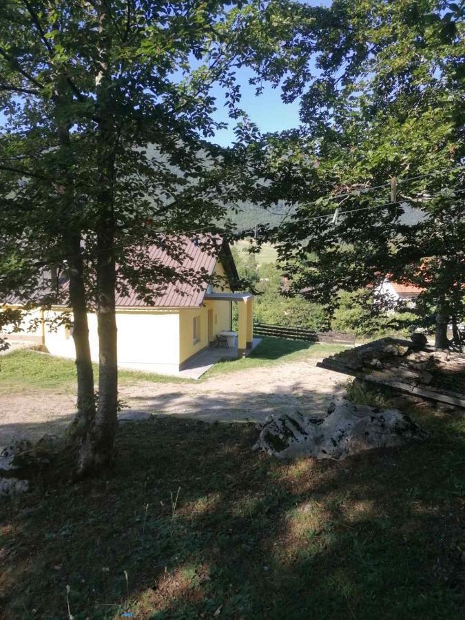 Apartman Juka Krasno Polje Exterior foto